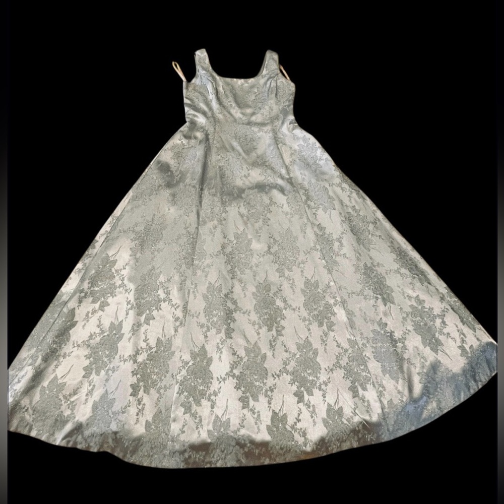 Scott McClintock silver metallic formal/ Prom/ bridesmaid/ wedding dress Vtg. 10 - Picture 11 of 11